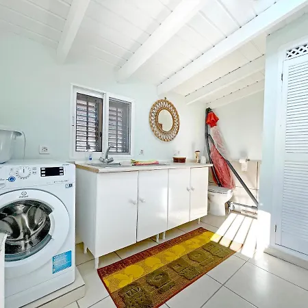 בית נופש Exquisite Rural House With Garden, Pool And Views.