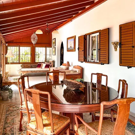 Exquisite Rural House With Garden, Pool And Views. בית נופש Arico Viejo